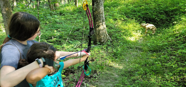 anamosa bowhunters 1 768x359