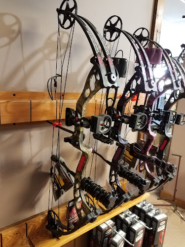 bowhunters den outdoors 1