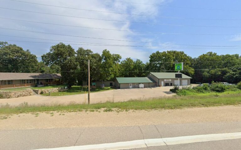 dericks bait n tackle 1 768x480